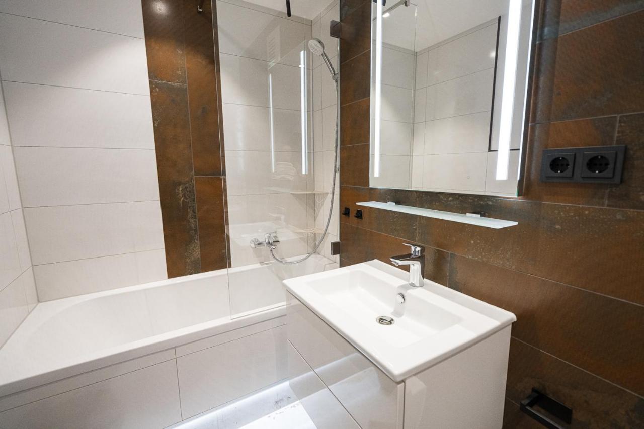 Stylisches Apartment Im Herzen Von Dresden + Parkplatz + Netflix + Self Check-In Kültér fotó